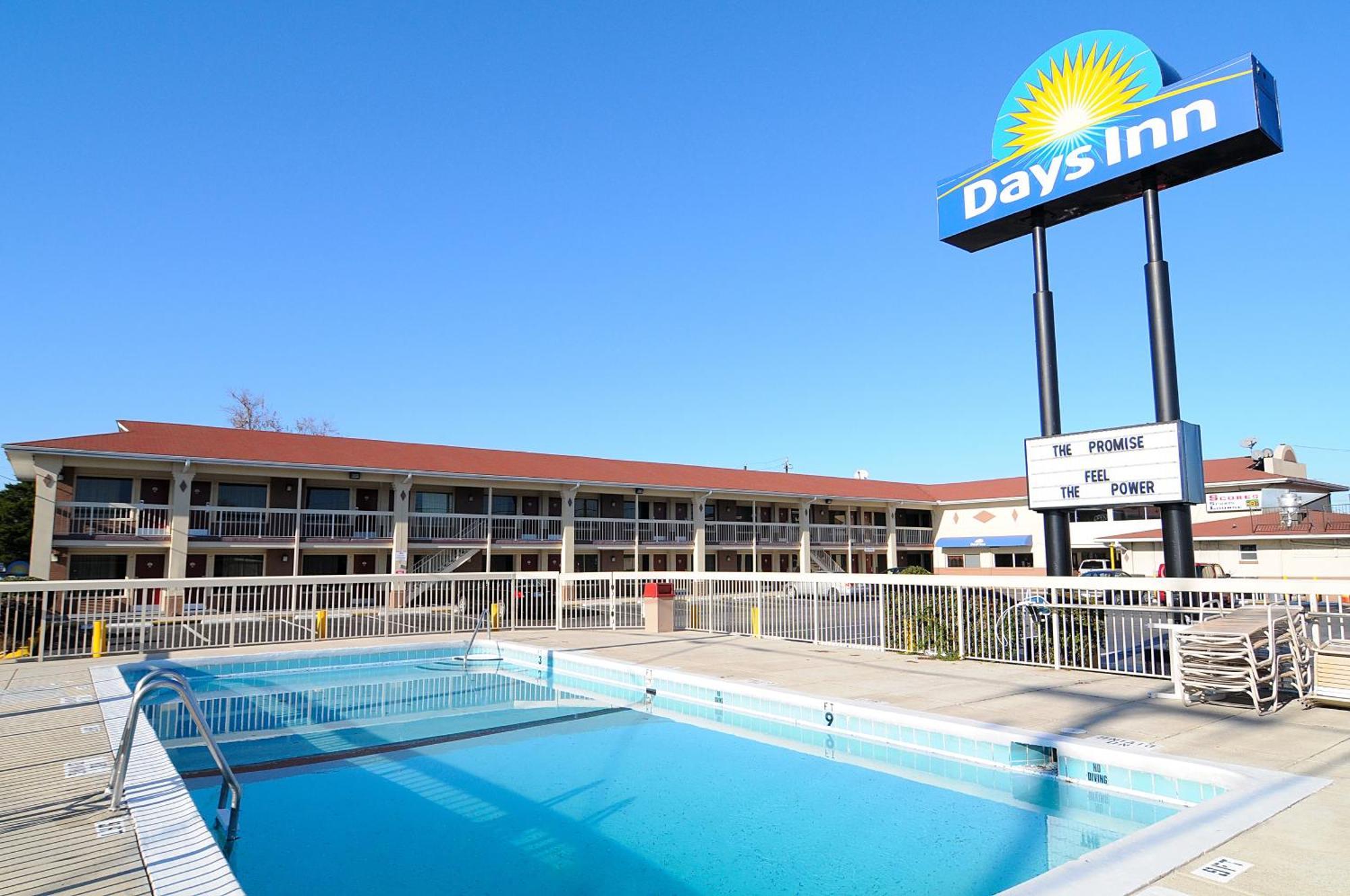 Days Inn By Wyndham Jacksonville Nc Экстерьер фото